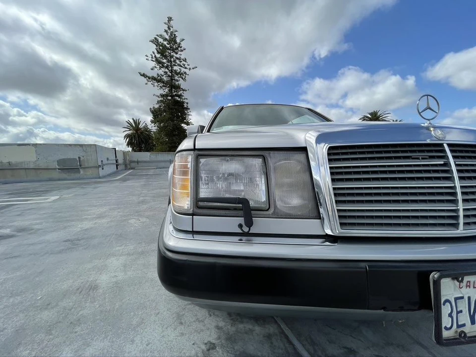 1993 Mercedes-Benz W124 E-Class - Image 26 of 31