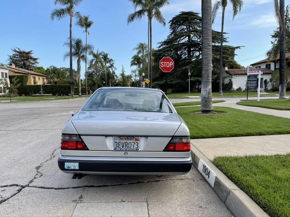 1993 Mercedes-Benz W124 E-Class - Image 8 of 31