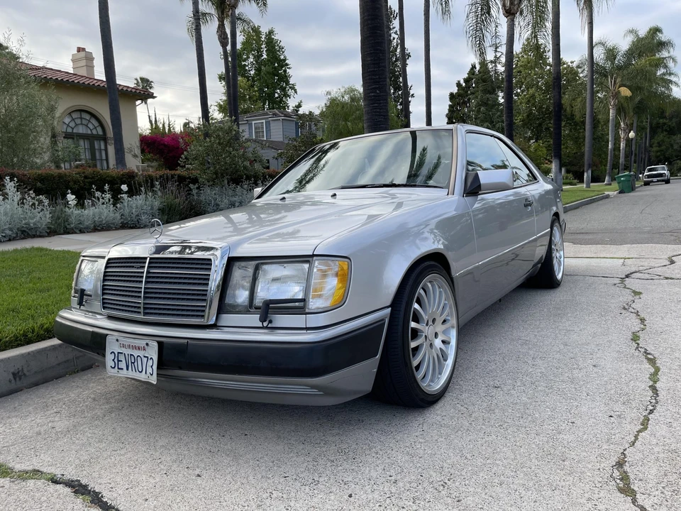 1993 Mercedes-Benz W124 E-Class - Image 2 of 31