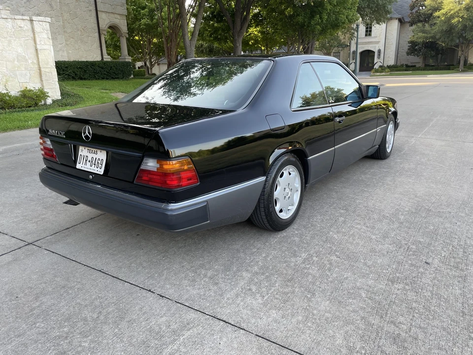 1993 Mercedes-Benz W124 E-Class - Image 13 of 31