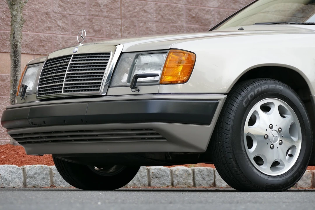 1993 Mercedes-Benz W124 E-Class - Image 24 of 31