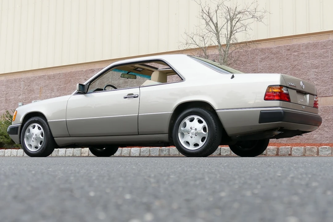 1993 Mercedes-Benz W124 E-Class - Image 6 of 31