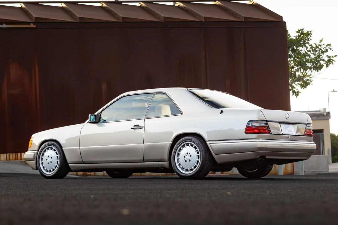 1993 Mercedes-Benz W124 E-Class - Image 14 of 31
