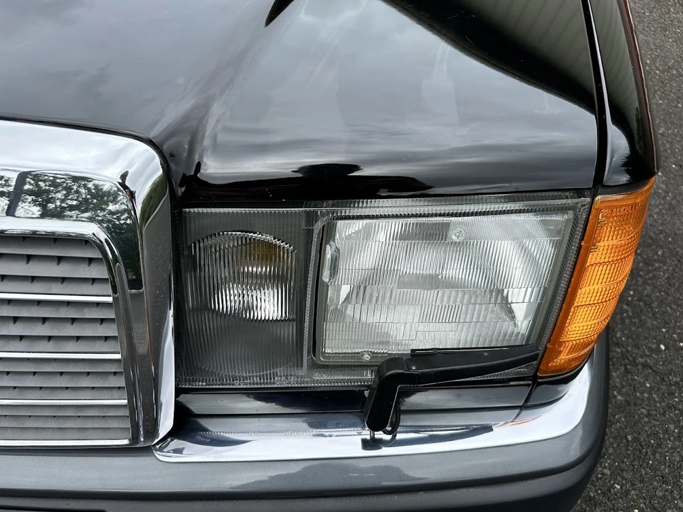 1993 Mercedes-Benz W124 E-Class - Image 25 of 31