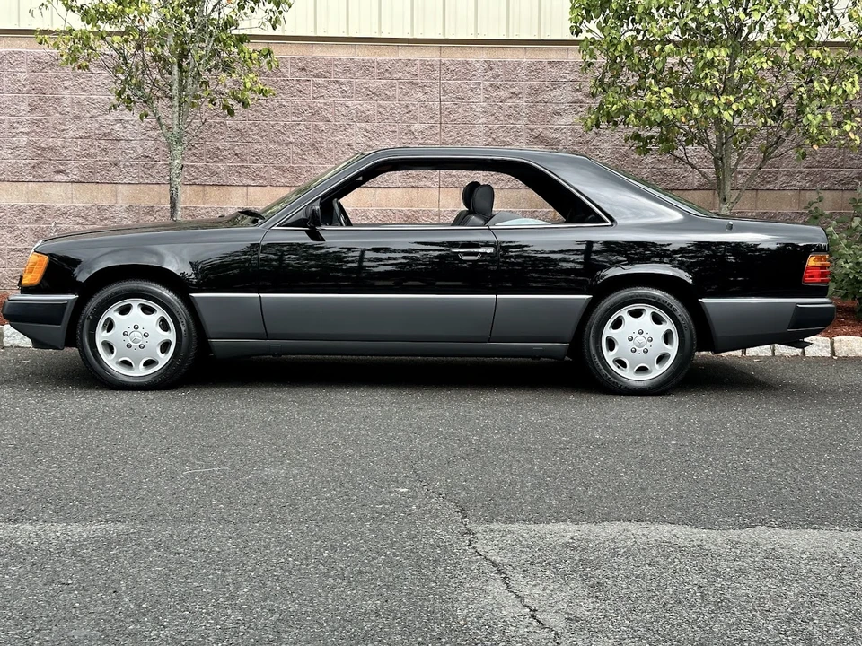 1993 Mercedes-Benz W124 E-Class - Image 23 of 31