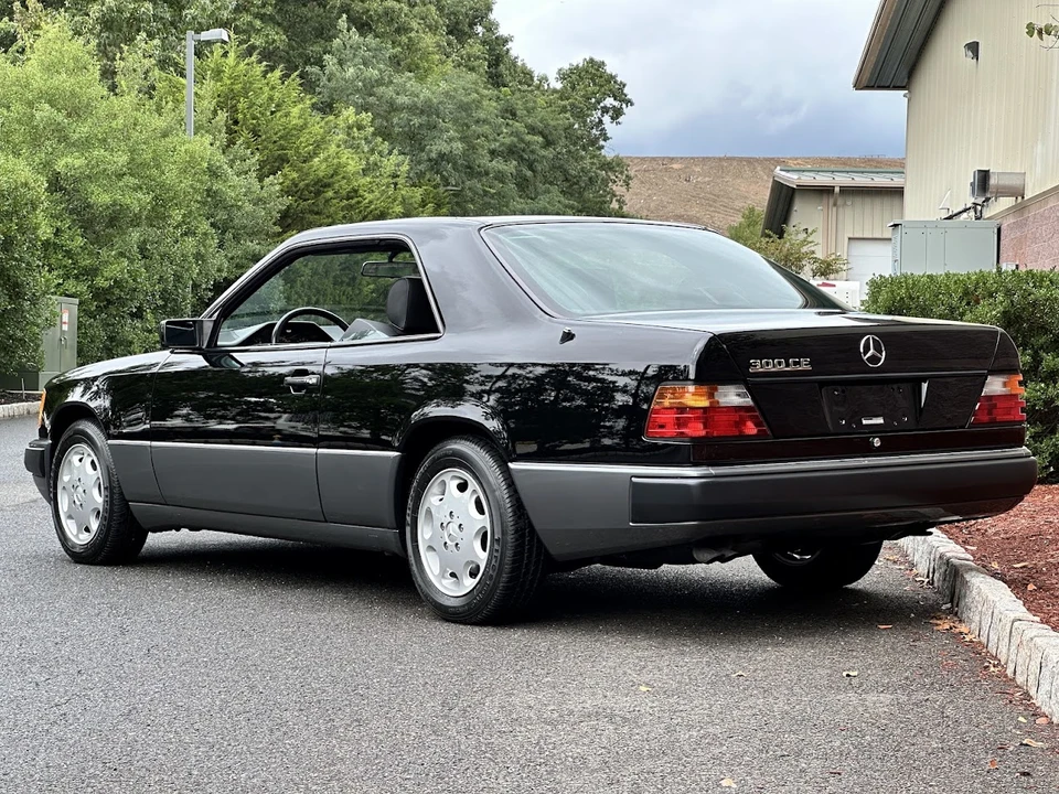 1993 Mercedes-Benz W124 E-Class - Image 19 of 31