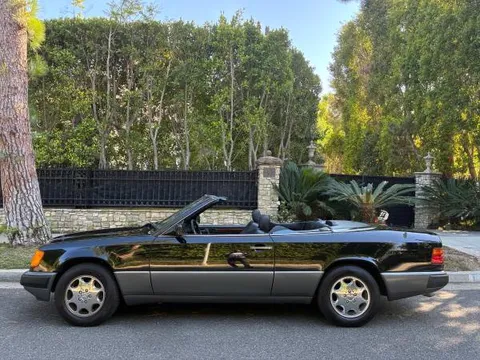 1993 Mercedes-Benz 300CE Cabriolet