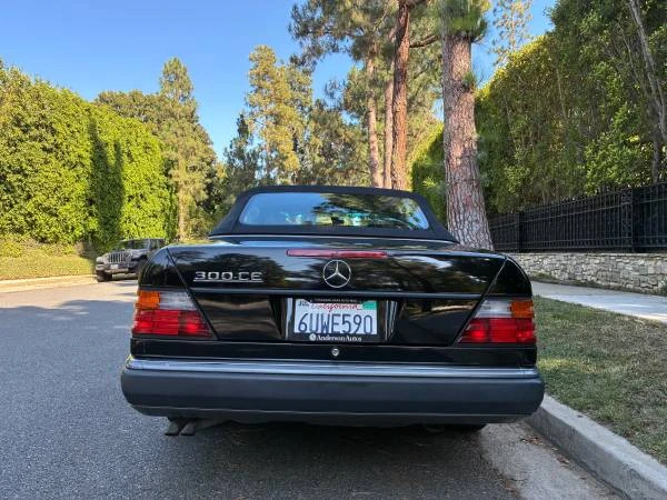 1993 Mercedes-Benz W124 E-Class - Image 10 of 31