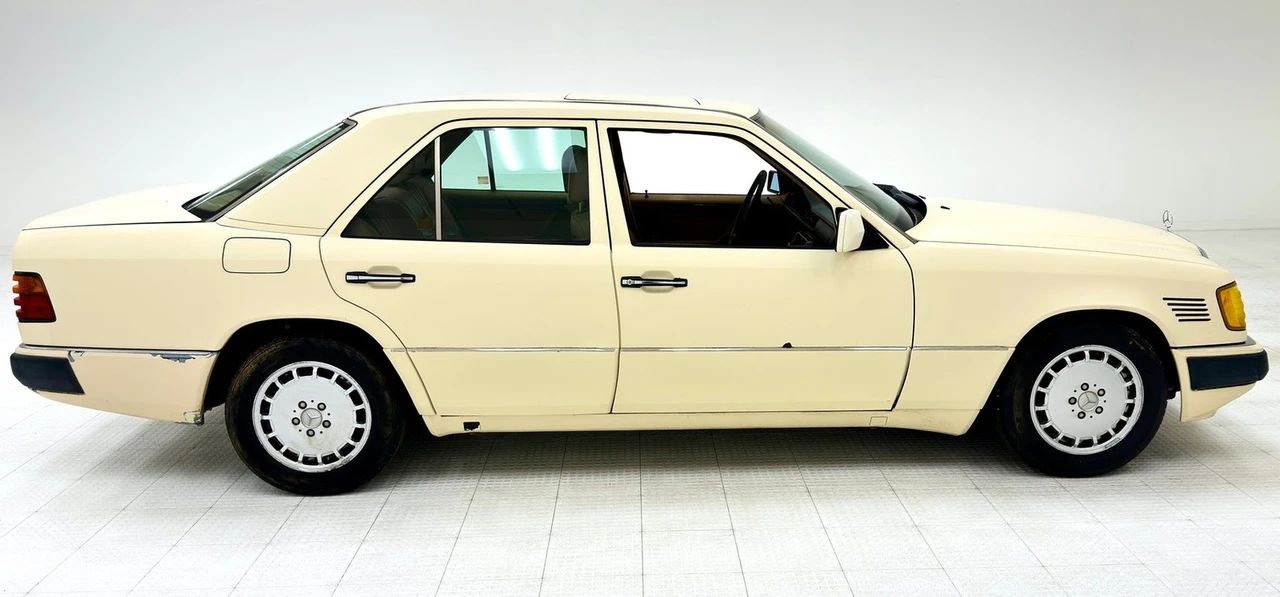 1993 Mercedes-Benz W124 E-Class - Image 6 of 21
