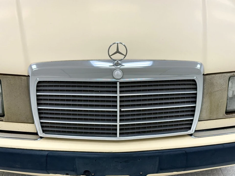 1993 Mercedes-Benz W124 E-Class - Image 9 of 12