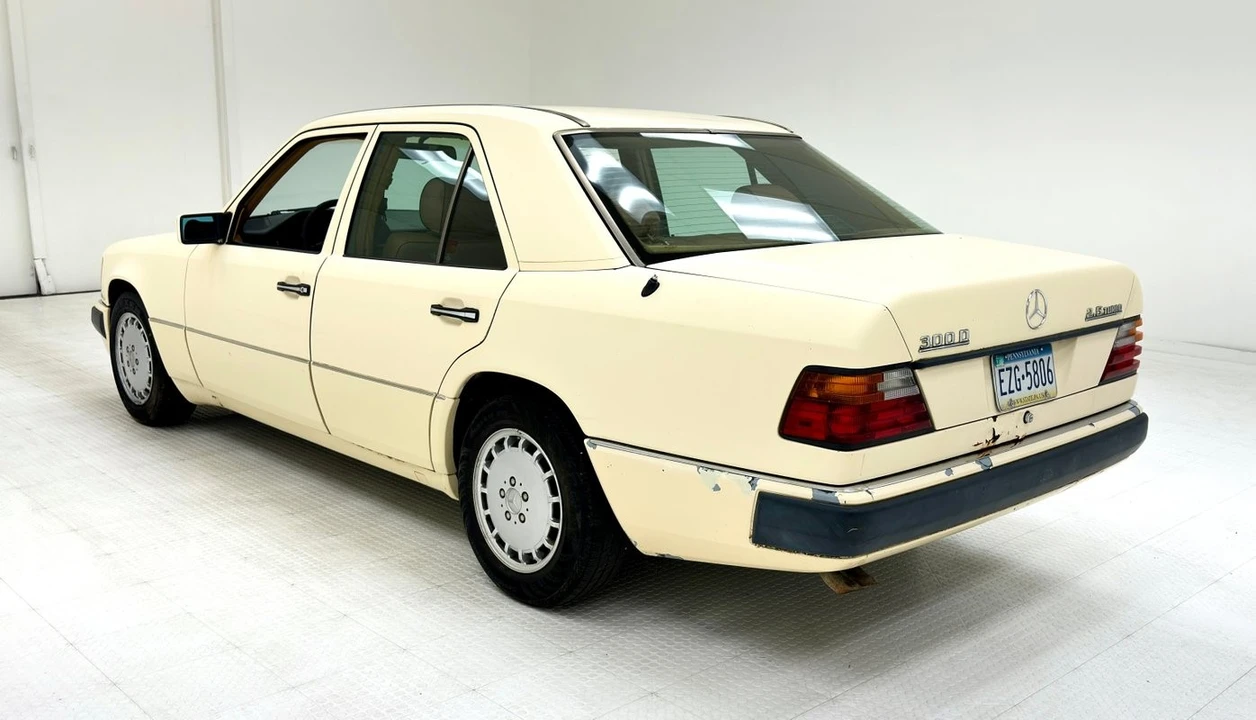 1993 Mercedes-Benz W124 E-Class - Image 3 of 12