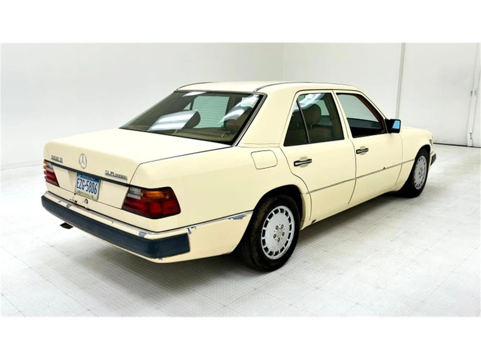 1993 Mercedes-Benz 190E - Image 5 of 31