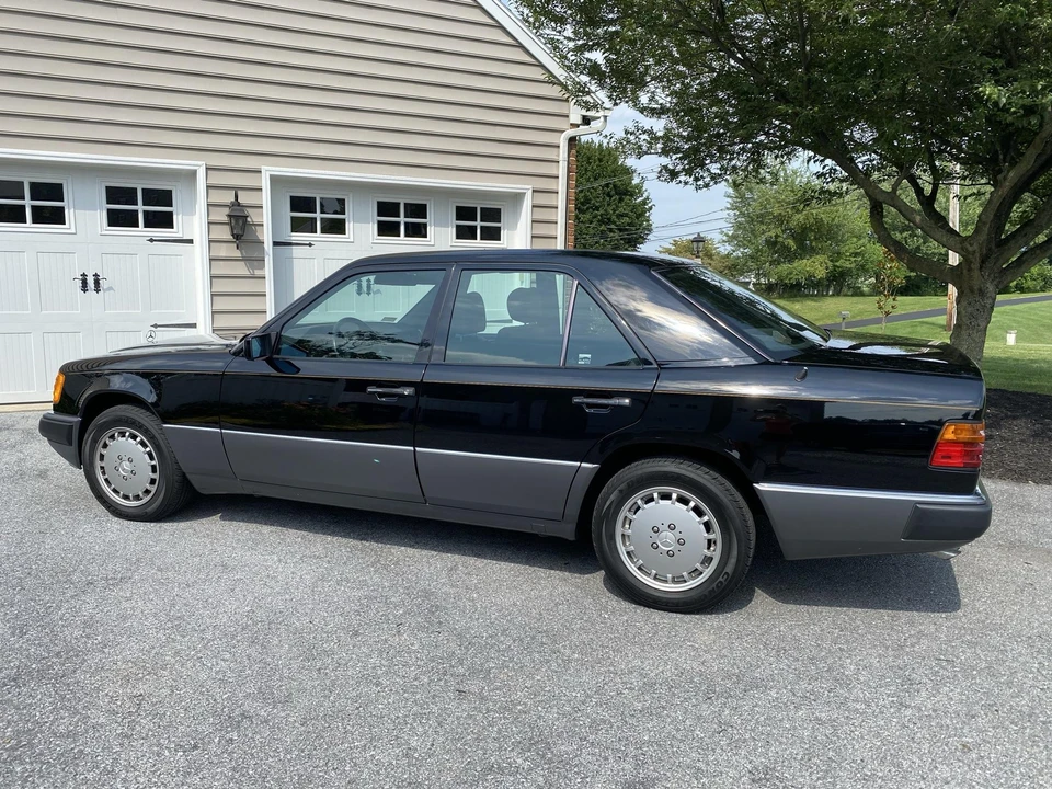 1993 Mercedes-Benz W124 E-Class - Image 6 of 31
