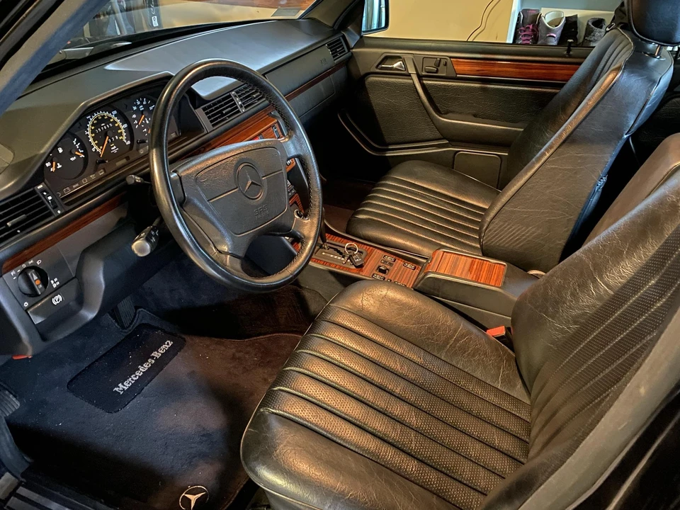 1993 Mercedes-Benz W124 E-Class - Image 26 of 31