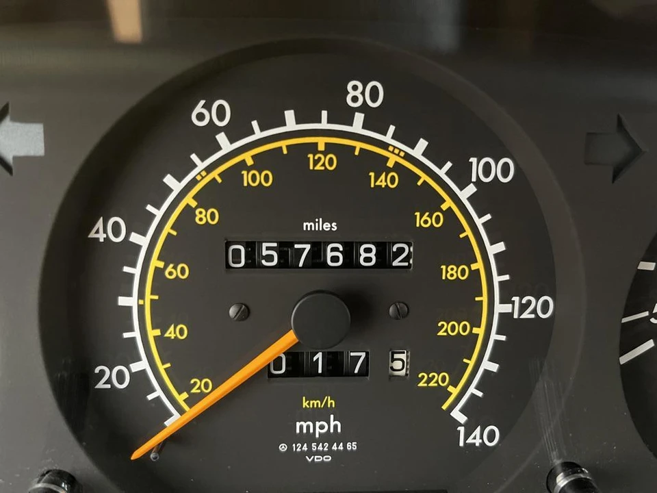 1993 Mercedes-Benz W124 E-Class - Image 29 of 31