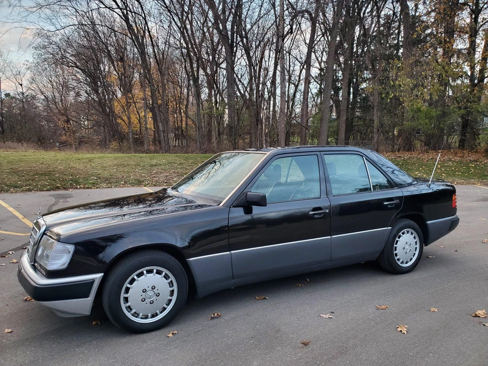1993 Mercedes-Benz W124 E-Class - Image 26 of 31