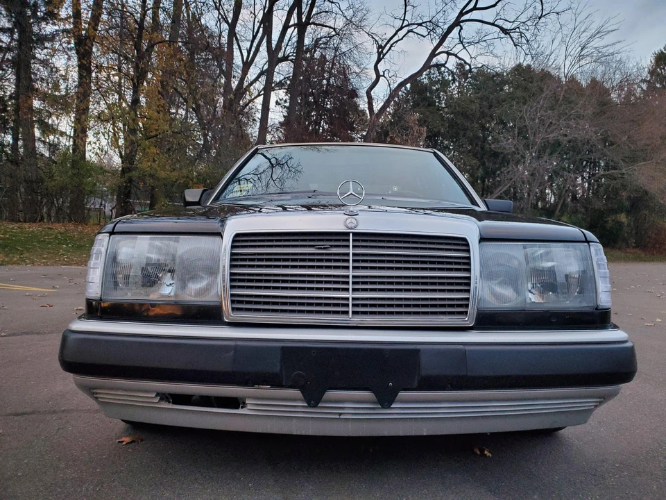 1993 Mercedes-Benz W124 E-Class - Image 30 of 31