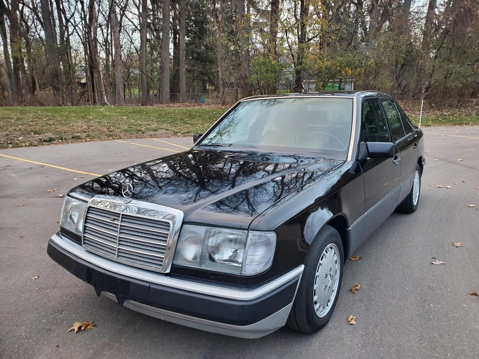 1993 Mercedes-Benz W124 E-Class - Image 28 of 31