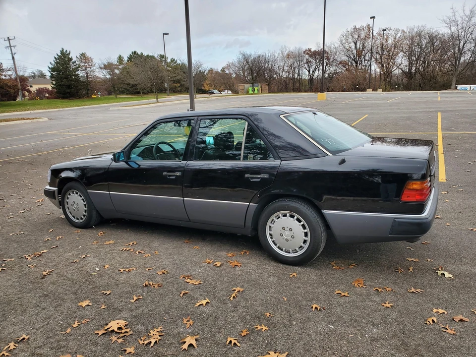 1993 Mercedes-Benz W124 E-Class - Image 22 of 31