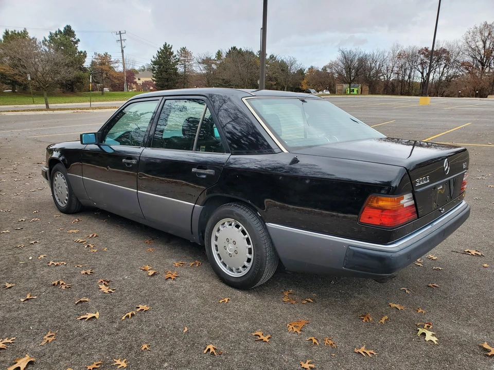 1993 Mercedes-Benz W124 E-Class - Image 21 of 31