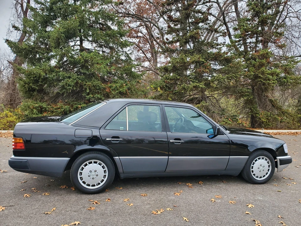 1993 Mercedes-Benz W124 E-Class - Image 12 of 31