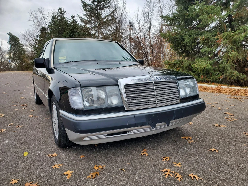 1993 Mercedes-Benz W124 E-Class - Image 6 of 31