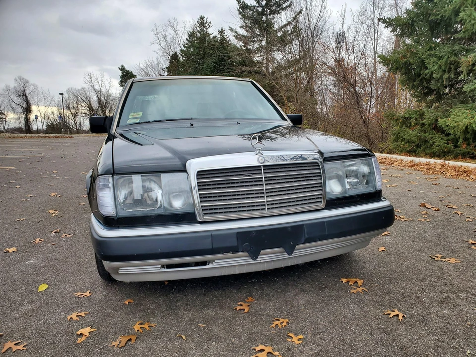 1993 Mercedes-Benz W124 E-Class - Image 5 of 31