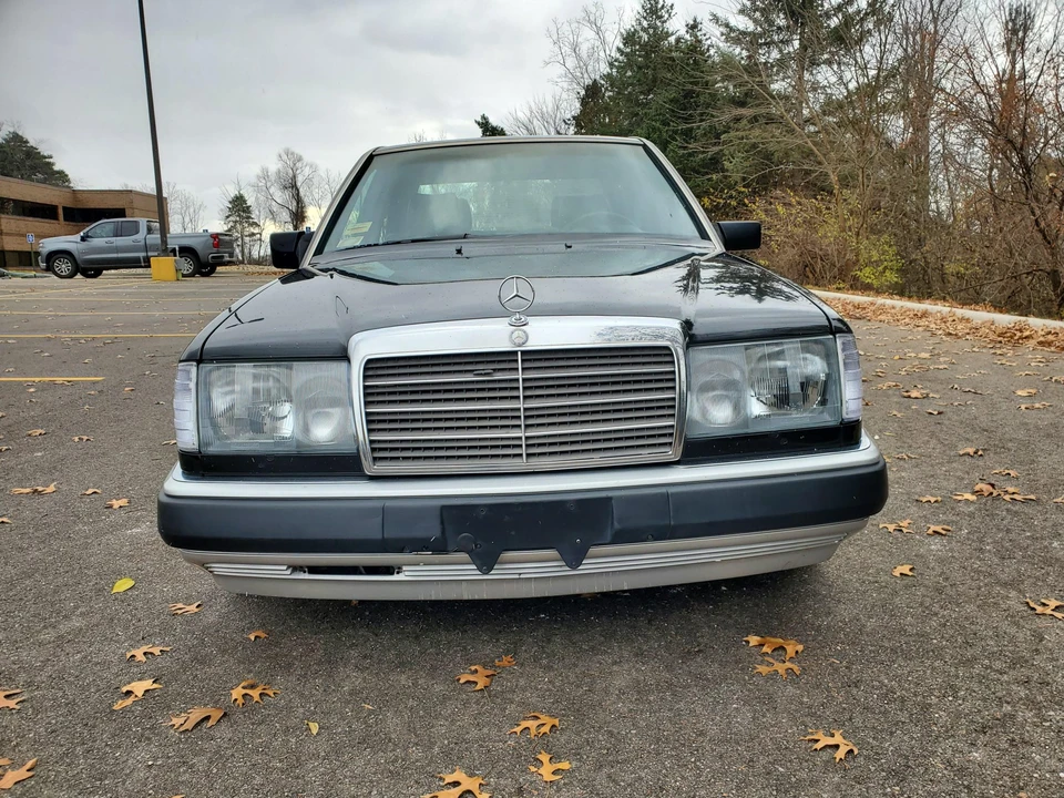 1993 Mercedes-Benz W124 E-Class - Image 4 of 31