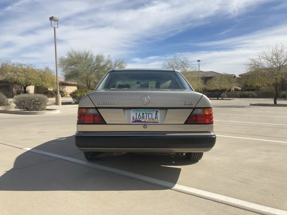 1993 Mercedes-Benz W124 E-Class - Image 5 of 31