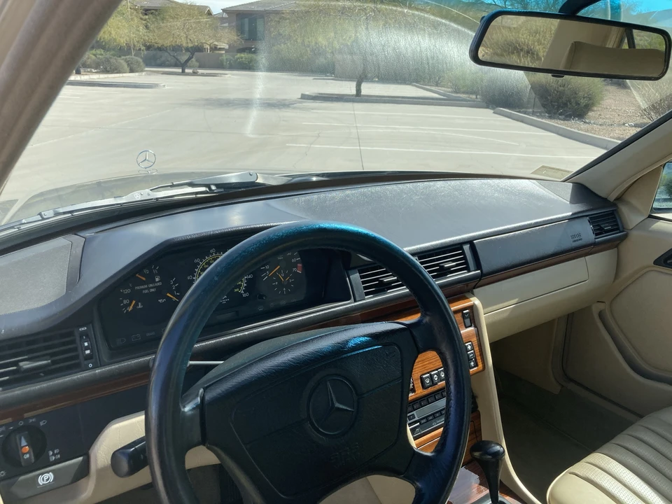 1993 Mercedes-Benz W124 E-Class - Image 30 of 31