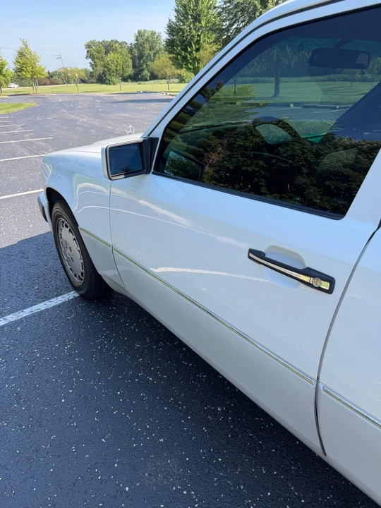 1993 Mercedes-Benz W124 E-Class - Image 17 of 31