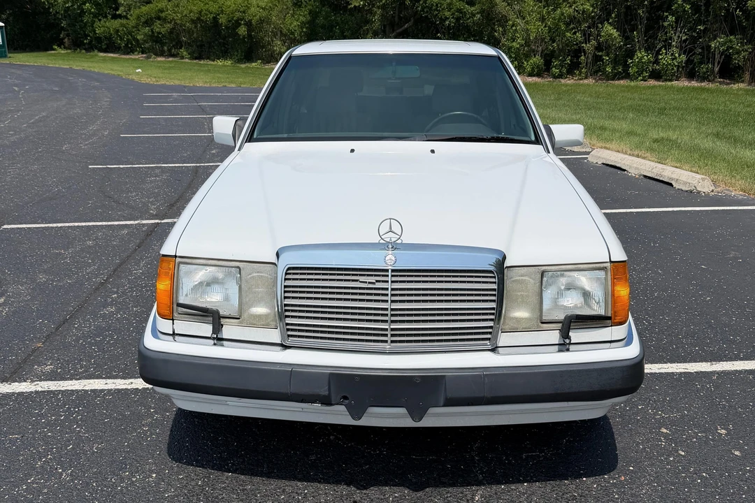 1993 Mercedes-Benz W124 E-Class - Image 6 of 31