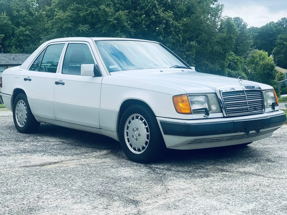 1993 Mercedes-Benz W124 E-Class - Image 6 of 13