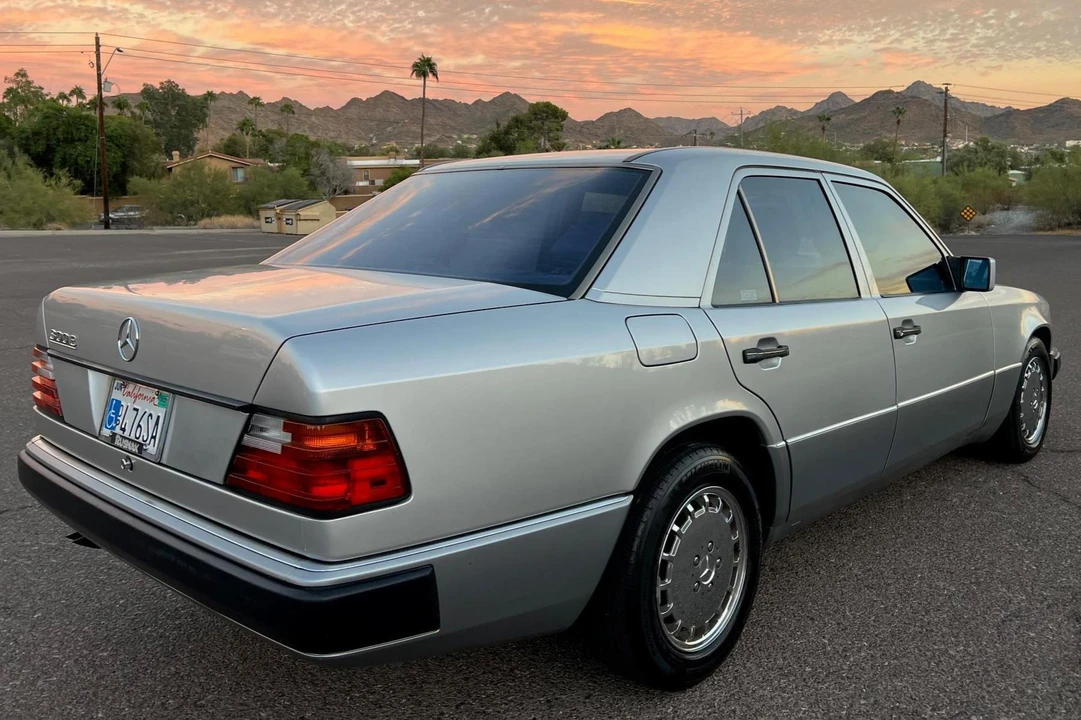 1993 Mercedes-Benz W124 E-Class - Image 4 of 31