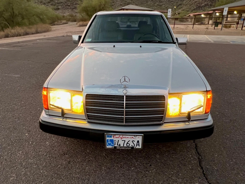 1993 Mercedes-Benz W124 E-Class - Image 8 of 31