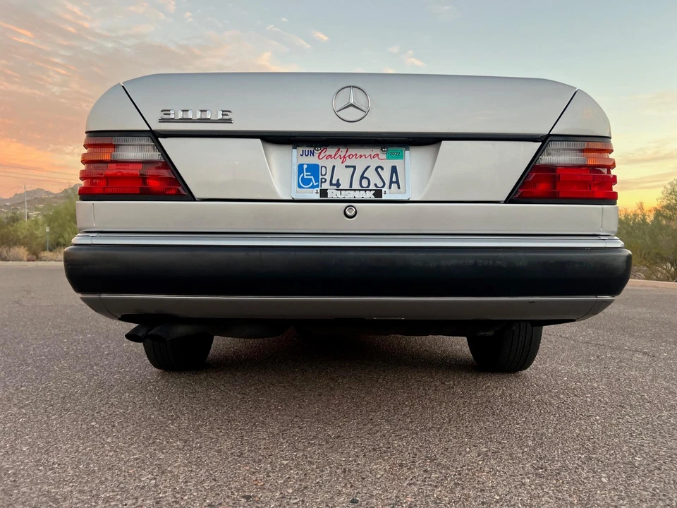 1993 Mercedes-Benz W124 E-Class - Image 19 of 31