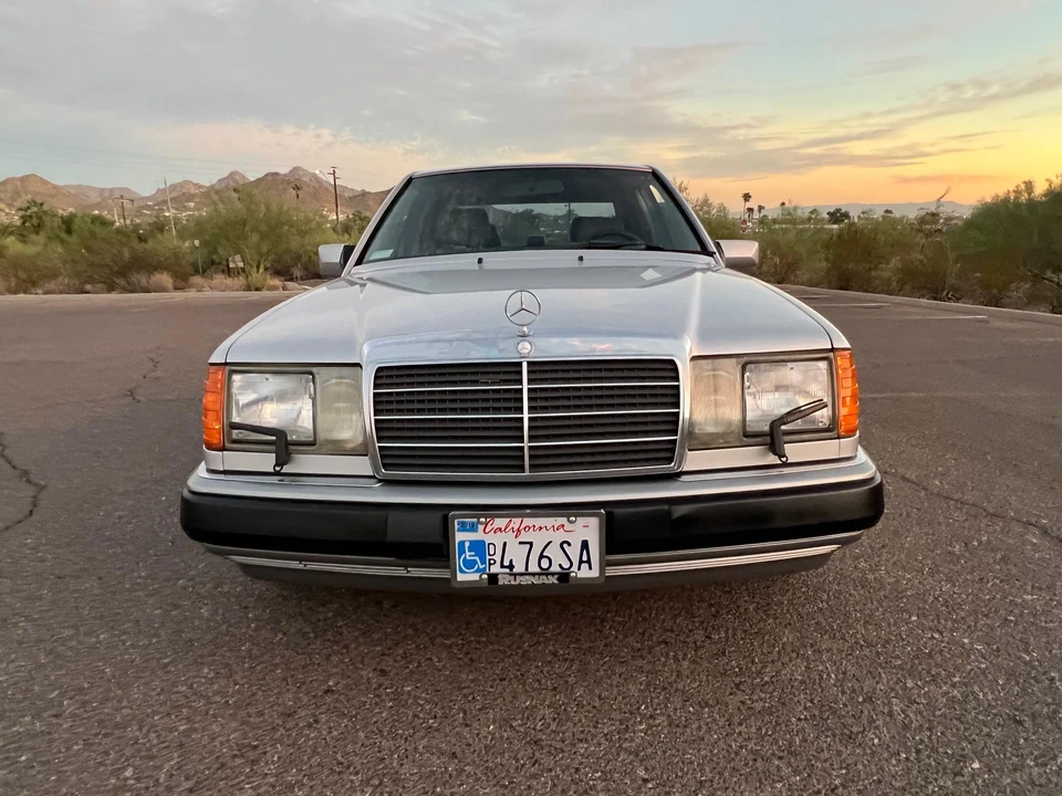 1993 Mercedes-Benz W124 E-Class - Image 9 of 31