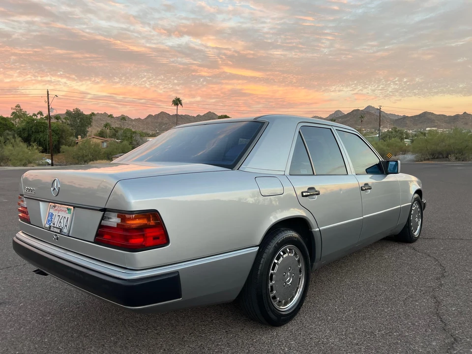 1993 Mercedes-Benz W124 E-Class - Image 22 of 31