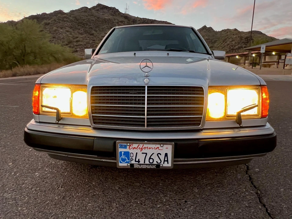 1993 Mercedes-Benz W124 E-Class - Image 10 of 31