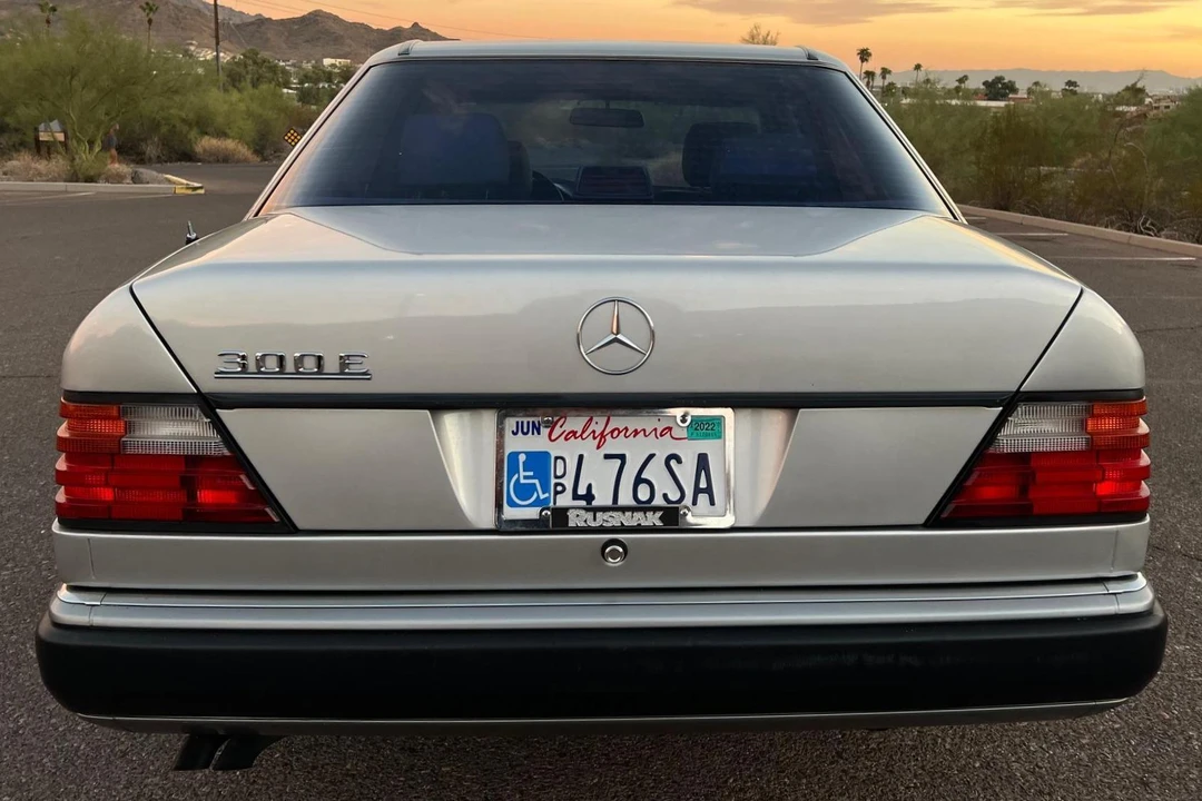 1993 Mercedes-Benz W124 E-Class - Image 5 of 31