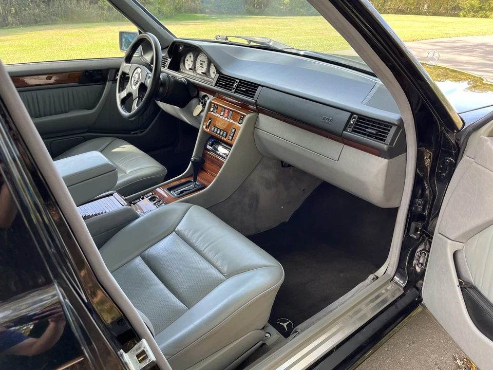1993 Mercedes-Benz W124 E-Class - Image 27 of 31