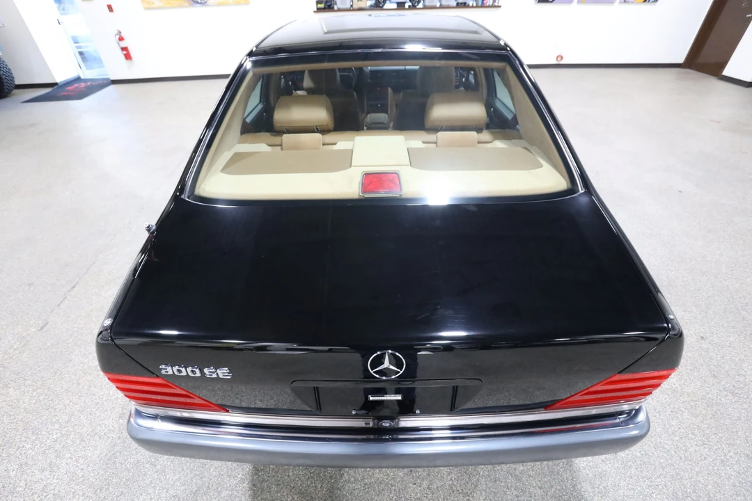 1993 Mercedes-Benz W140 S-Class - Image 13 of 31