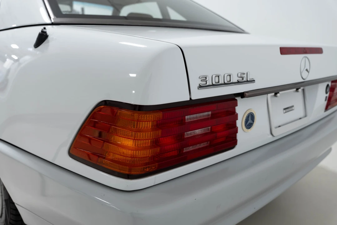 1993 Mercedes-Benz R129 SL-Class - Image 14 of 31