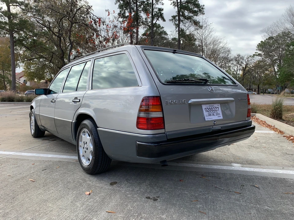 1993 Mercedes-Benz W124 E-Class - Image 5 of 31