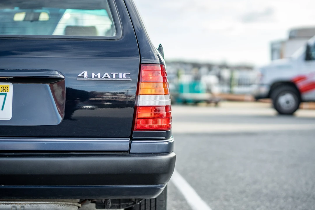 1993 Mercedes-Benz W124 E-Class - Image 25 of 31