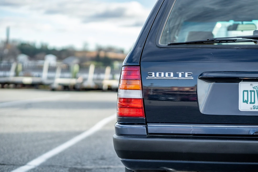 1993 Mercedes-Benz W124 E-Class - Image 23 of 31
