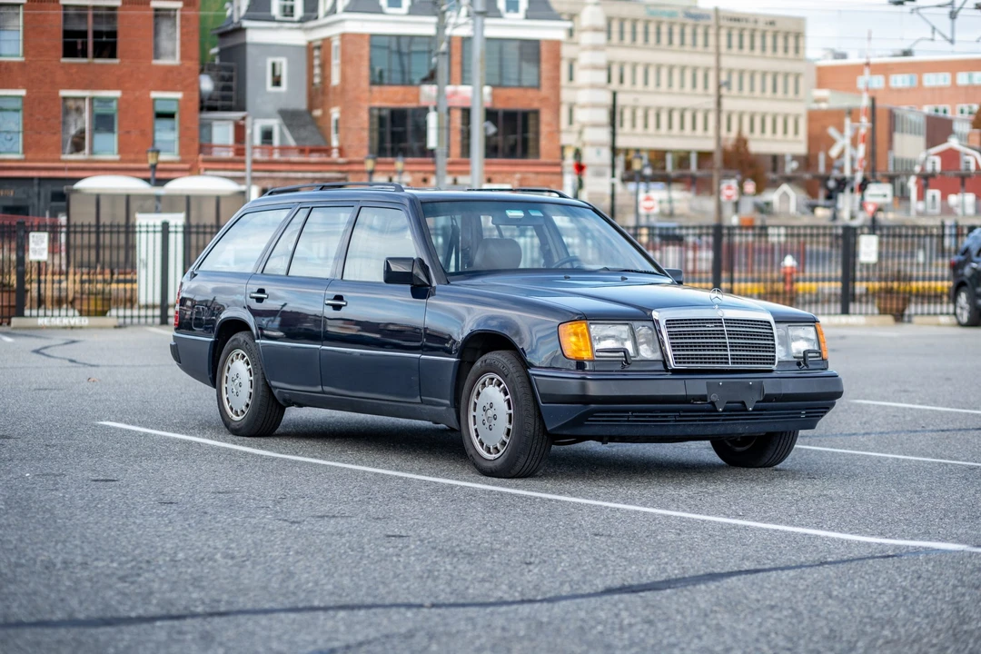 1993 Mercedes-Benz W124 E-Class - Image 6 of 31
