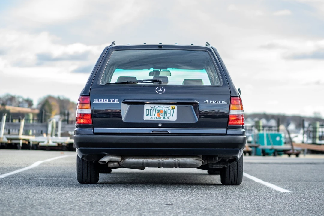 1993 Mercedes-Benz W124 E-Class - Image 14 of 31