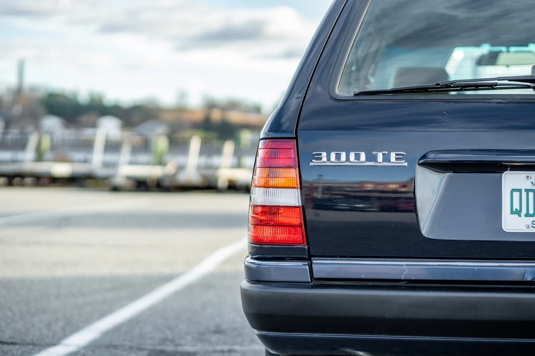 1993 Mercedes-Benz W124 E-Class - Image 24 of 31