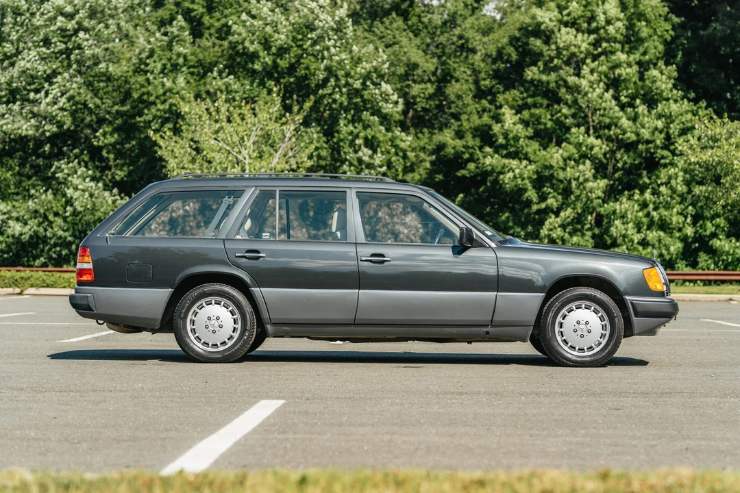 1993 Mercedes-Benz W124 E-Class - Image 6 of 31